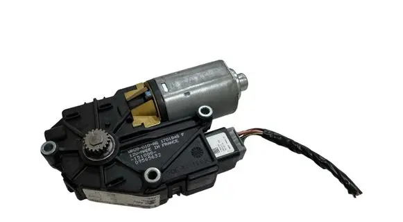 Nissan Qashqai Sunroof motor/actuator 1701848F 09565632 UR09010AG