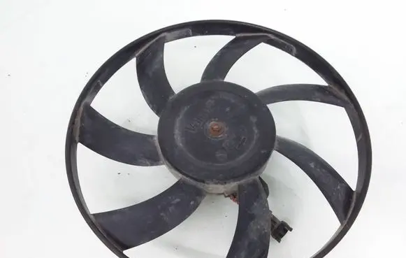 Volkswagen Caddy Electric radiator cooling fan 813971955