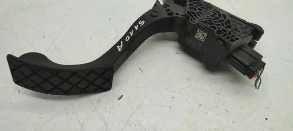 Skoda Kamiq Accelerator throttle pedal 2Q1723503