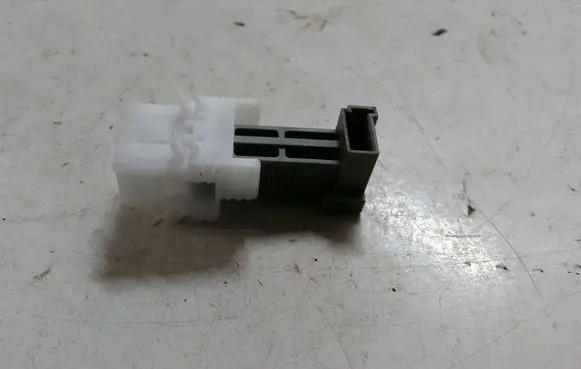 Mercedes-Benz C W204 Brake pedal sensor switch A0015456309