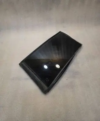 Rear vent window glass