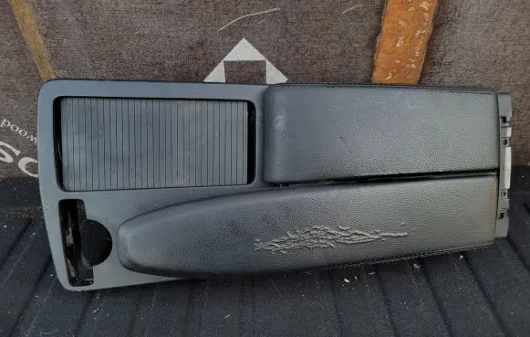 Mercedes-Benz E W212 Armrest 2046800639