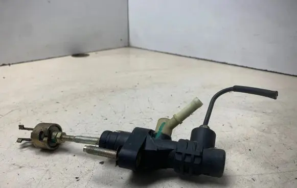 Toyota Avensis T250 Clutch master cylinder