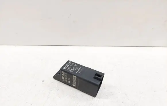 Seat Altea XL Glow plug pre-heat relay 038907281D 0281003038