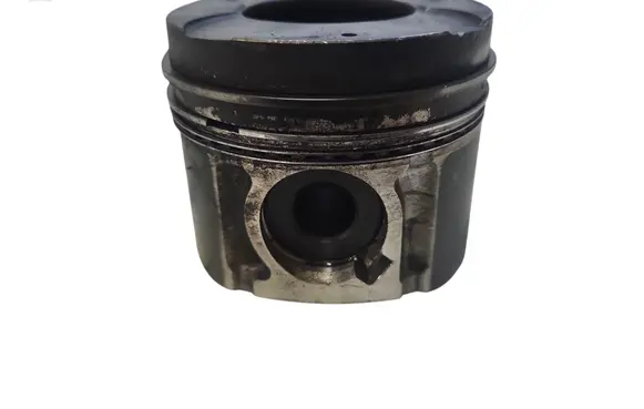 Opel Astra H Piston 