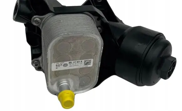 Audi A7 S7 4K8 Oil filter mounting bracket 05L115389AB 05L115389B