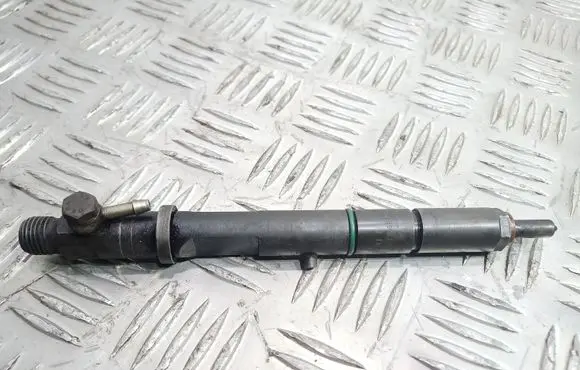 Audi A6 S6 C5 4B Fuel injector 059130201E 0432133836