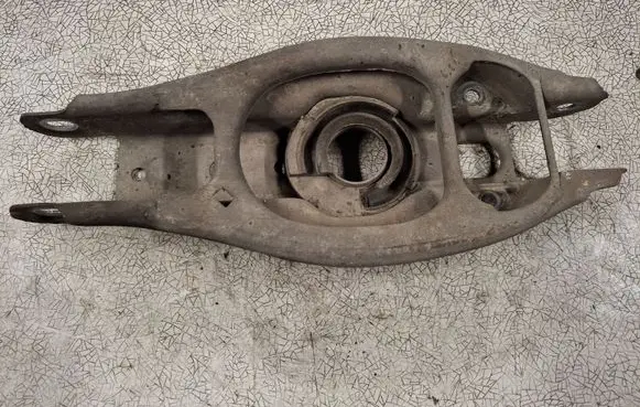 BMW 1 E81 E87 Rear upper control arm/wishbone 33326772899 6772899