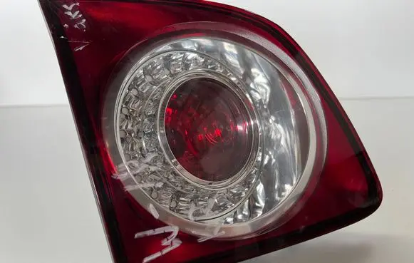Volkswagen Golf Plus Tailgate rear/tail lights 5M0945093J 89033601