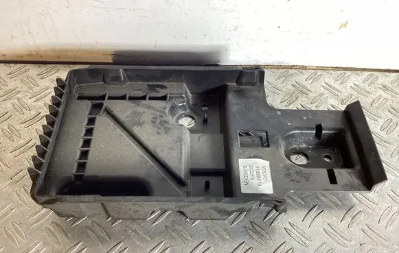 Volvo XC90 Battery tray 31688219
