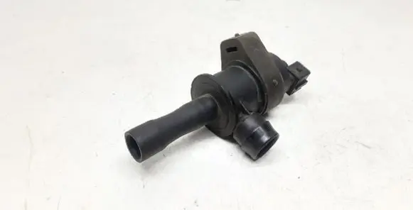 Volvo V70 Vacuum valve 8653909