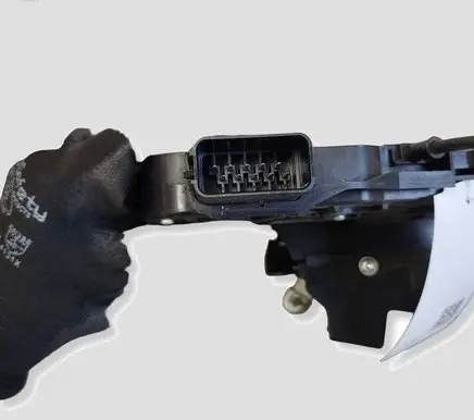 Volvo C70 Front door lock 30753658