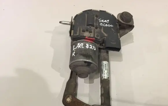 Seat Toledo III (5P) Front wiper linkage and motor 5P0955024C 5P0955120A