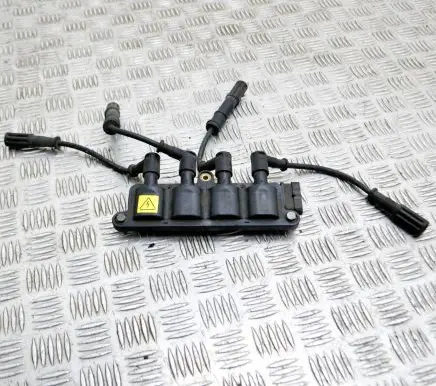 Fiat 500 High voltage ignition coil 55208723 0040100074
