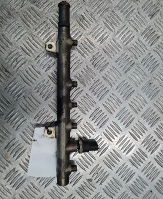 Volvo S40, V40 Fuel main line pipe