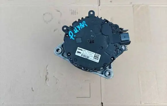 Fiat Panda III Generator/alternator 00522087180 2740599A 824506182