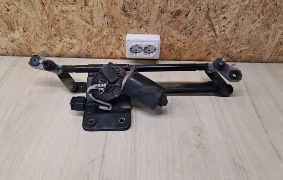 Hyundai Matrix Front wiper linkage and motor