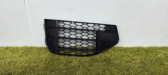 Audi Q7 4L Front bumper lower grill 4l0807676b