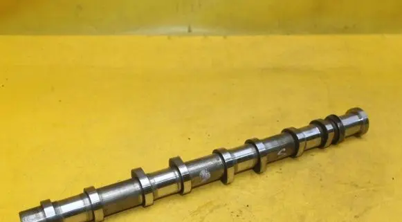 Mercedes-Benz C W205 Camshaft 