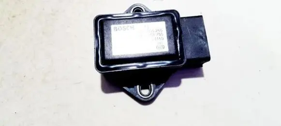 BMW 5 E60 E61 ESP acceleration yaw rate sensor 0265005266 34.52-6758750