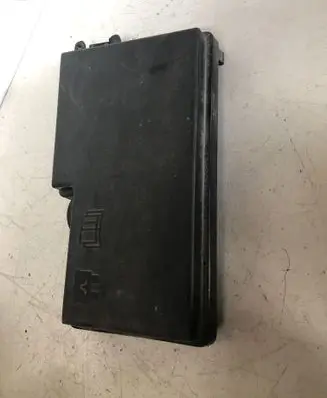 Volvo V50 Fuse box cover 30728013