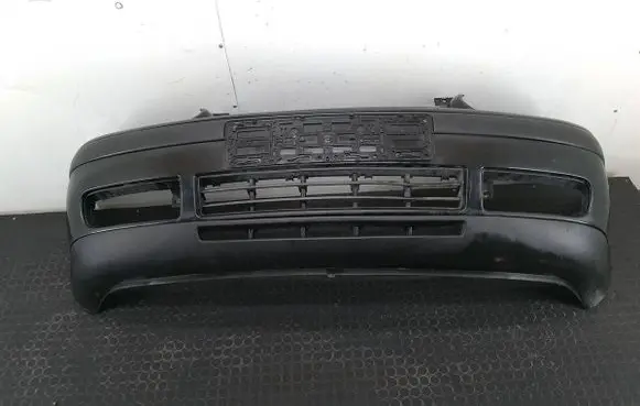 Volkswagen Golf IV Front bumper 