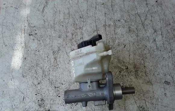 Audi Q7 4L Master brake cylinder 03350887621