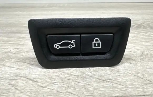 BMW 7 F01 F02 F03 F04 Tailgate/boot open switch button 9275121