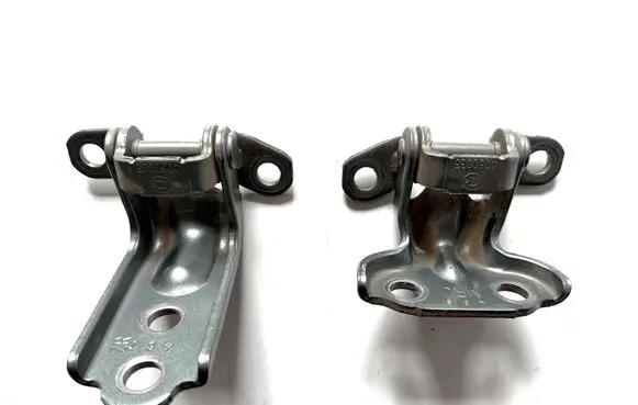 Subaru Forester SJ Rear door hinge set 60079AG014