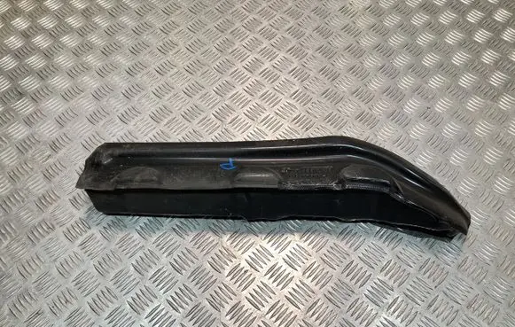 BMW 1 F40 Fender foam support/seal 7448812