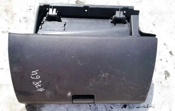Opel Antara Glove box 96630051