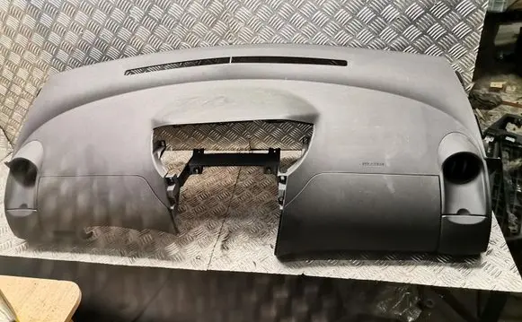 Toyota Yaris Dashboard 553020D01020