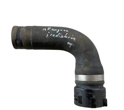 Porsche Cayenne (92A) Engine coolant pipe/hose 7P0121051