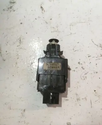 Volvo S40, V40 Brake pedal sensor switch 9128577
