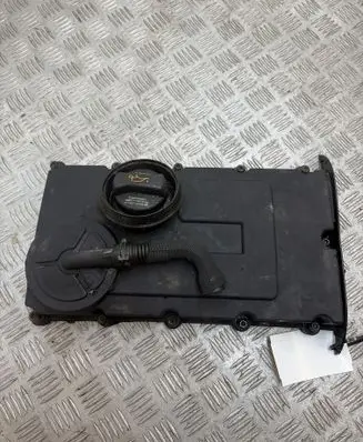 Volkswagen Golf V Rocker cam cover 03G103475