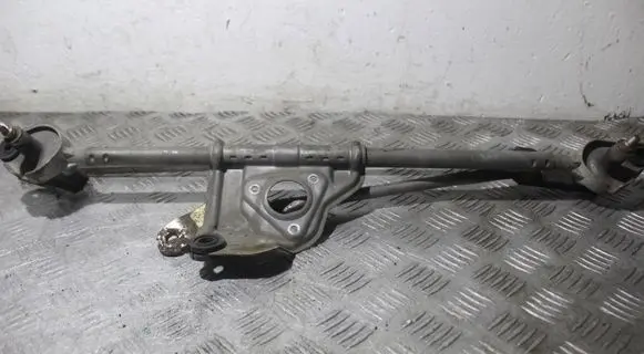 Chrysler PT Cruiser Front wiper linkage 