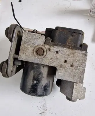Mercedes-Benz E W210 ABS Pump A0034319012