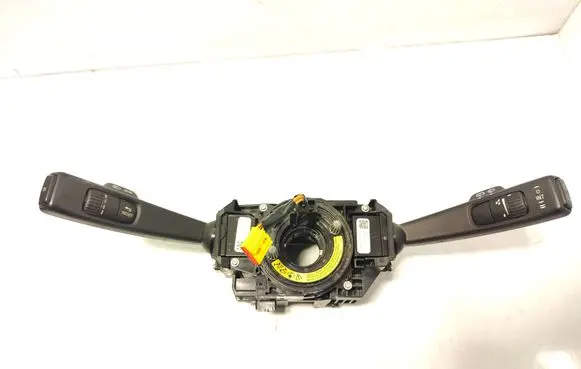 Volvo V60 Wiper turn signal indicator stalk/switch 31343021
