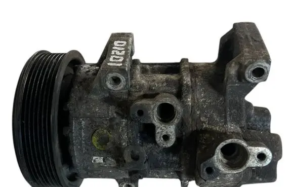Toyota Avensis T250 Air conditioning (A/C) compressor (pump) 4472601745