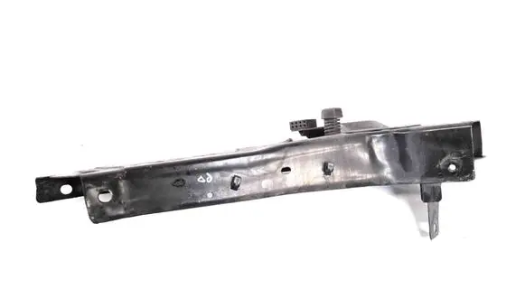 Jeep Grand Cherokee (WK) Headlight/headlamp mounting bracket
