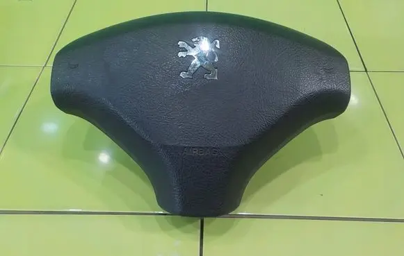 Peugeot 5008 Steering wheel airbag 96845302ZE