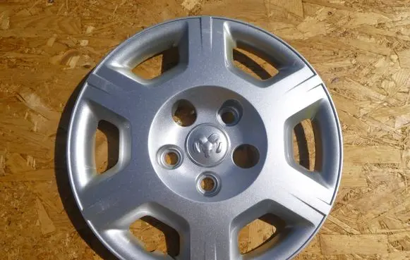 Dodge Journey R16 wheel hub/cap/trim 1BG69TRMA