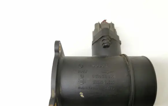 Nissan Almera N16 Mass air flow meter 0280218005