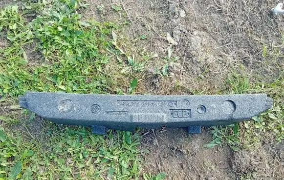 Mercedes-Benz C W204 Front bumper foam support bar A2048858637