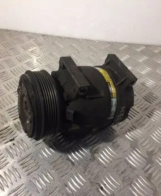 Renault Scenic I Air conditioning (A/C) compressor (pump) 1135309 7700105765