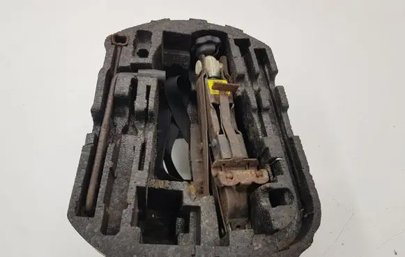 Volkswagen New Beetle Tool box 1C0011031