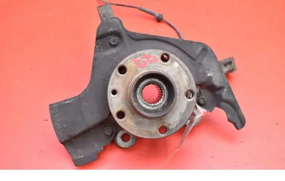 Opel Combo D Front wheel hub spindle knuckle