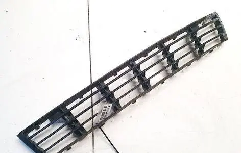 Audi A4 S4 B5 8D Front bumper lower grill 8D0807683AA