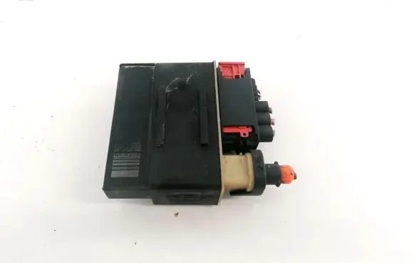 Citroen C2 Coolant fan relay 9652021180 0-1801095-1
