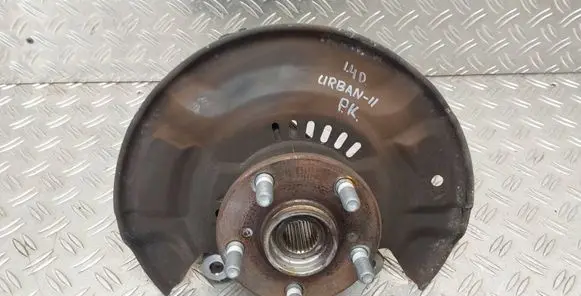 Toyota Urban Cruiser (XP110) Front wheel hub 